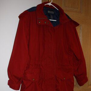 Land's End Women's Hooded Rain jacket quilted size 6-8 Red